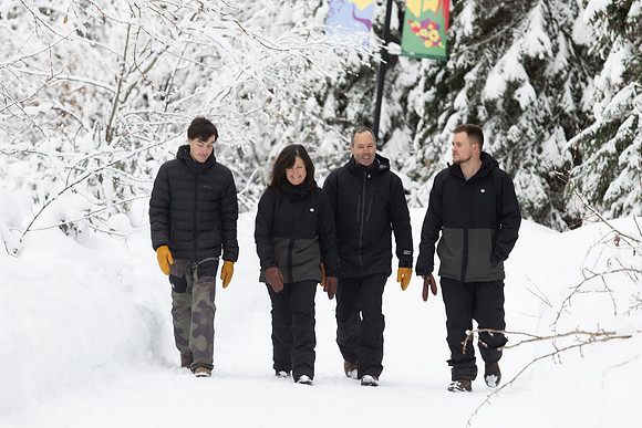 Deep Family Sun Peaks New Years 22-23-21