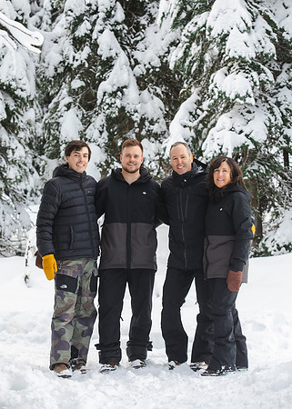 Deep Family Sun Peaks New Years 22-23-39