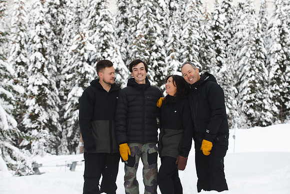 Deep Family Sun Peaks New Years 22-23-58