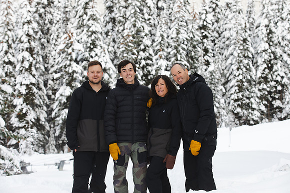 Deep Family Sun Peaks New Years 22-23-57