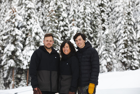 Deep Family Sun Peaks New Years 22-23-62