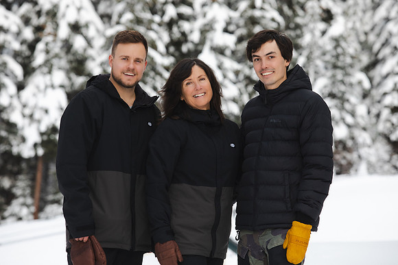 Deep Family Sun Peaks New Years 22-23-63