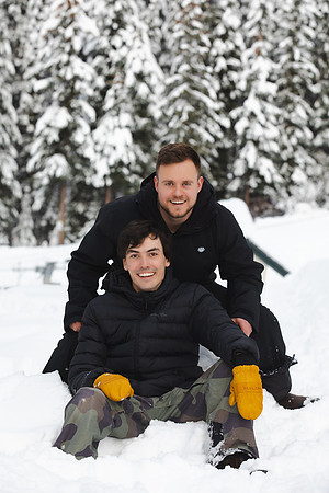 Deep Family Sun Peaks New Years 22-23-73