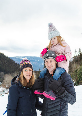 Brynjolfson Family Christmas 2022-13