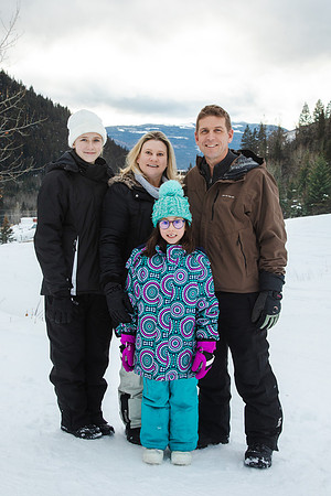 Brynjolfson Family Christmas 2022-42