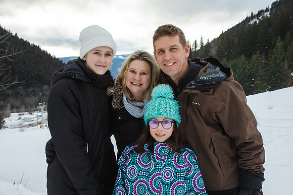 Brynjolfson Family Christmas 2022-45