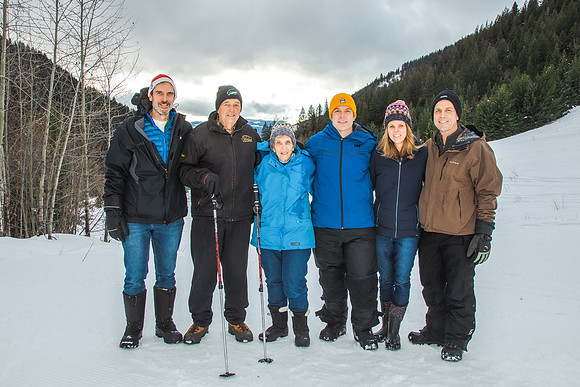 Brynjolfson Family Christmas 2022-68