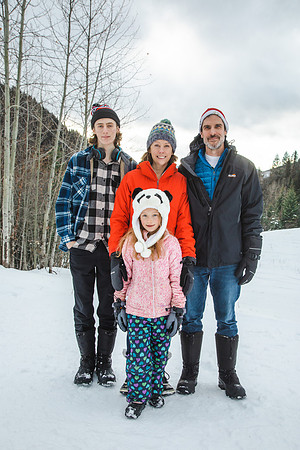 Brynjolfson Family Christmas 2022-79