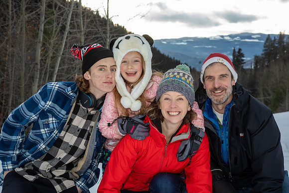 Brynjolfson Family Christmas 2022-83