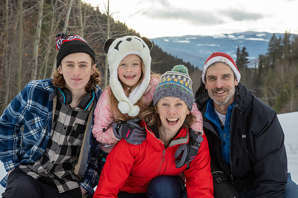 Brynjolfson Family Christmas 2022-84