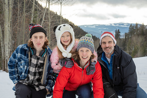 Brynjolfson Family Christmas 2022-85