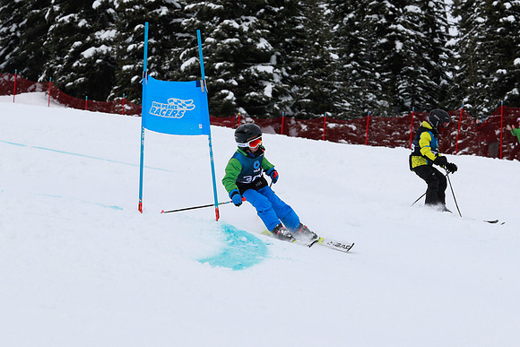 HINGF'25-Fri-Blue Gates Bibs 300+-6