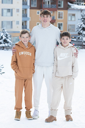 Woods Family Dec 2024-11