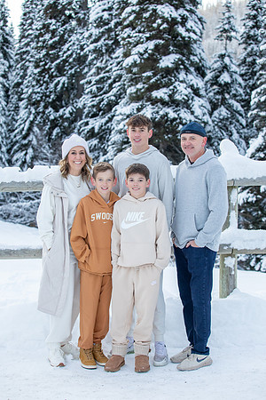 Woods Family Dec 2024-29