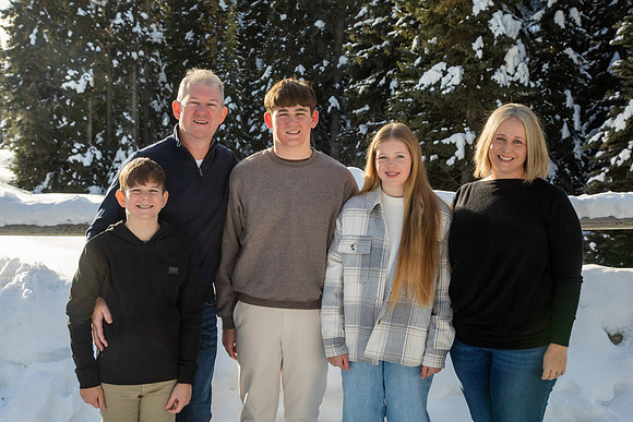 Cris, Tamika & Family Feb 2025-4