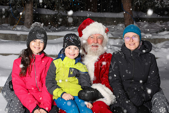 Santa 2023 120 +-024