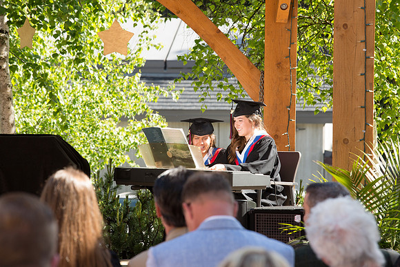 Grad 2019-8