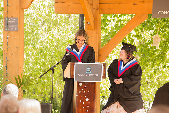 Grad 2019-111