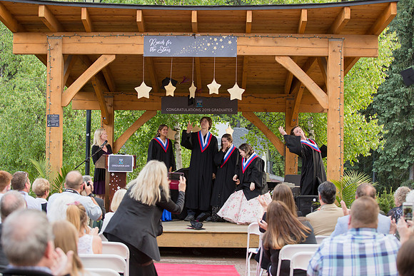 Grad 2019-142