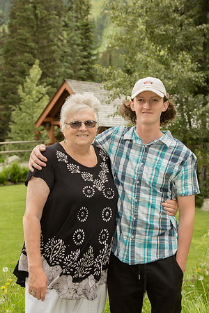 Grad 2019-25