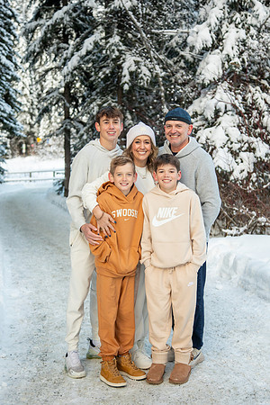 Woods Family Dec 2024-86