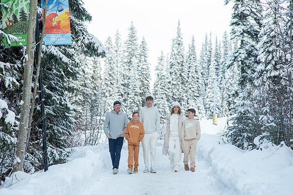 Woods Family Dec 2024-58