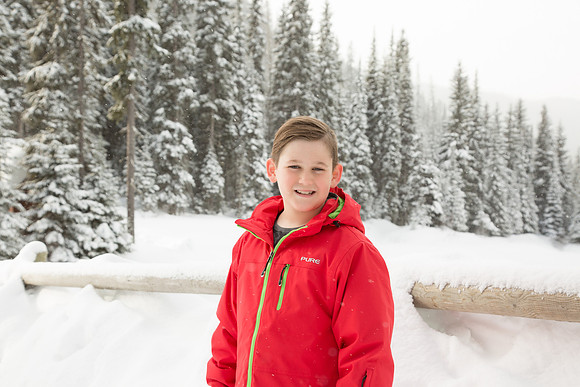 Sunpeaks village2020-10