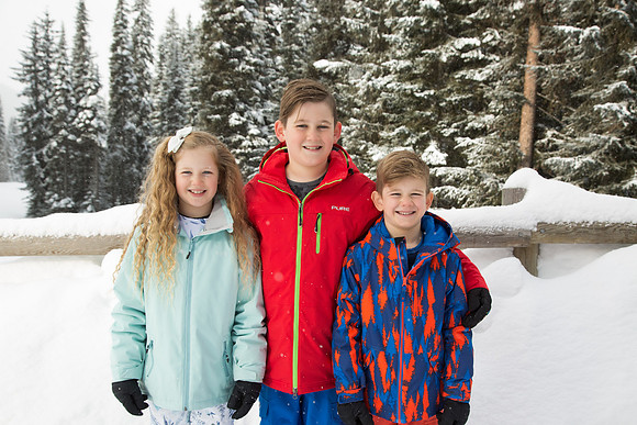 Sunpeaks village2020-24