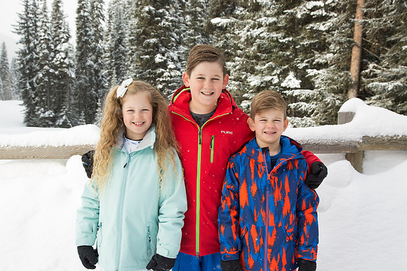 Sunpeaks village2020-25
