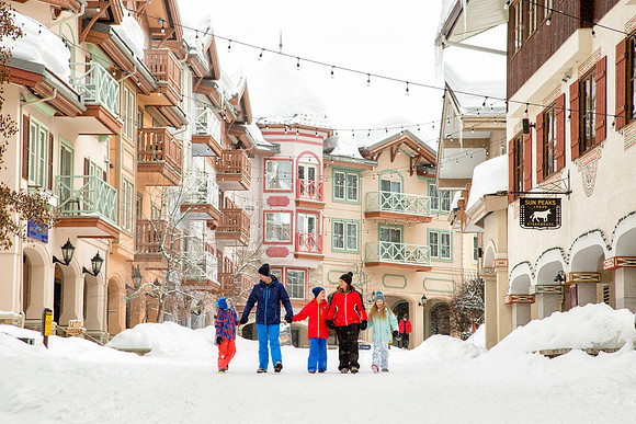 Sunpeaks village2020-111