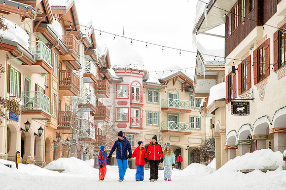 Sunpeaks village2020-112