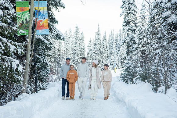 Woods Family Dec 2024-59