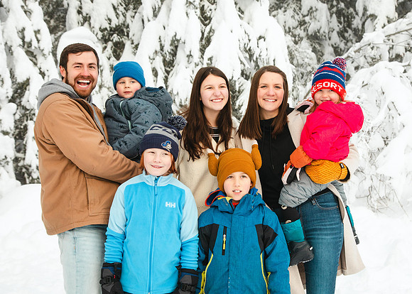 Emond Family Dec 2024-126