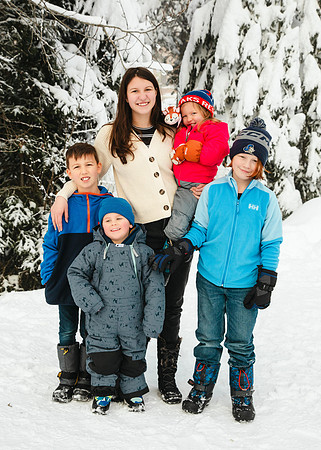 Emond Family Dec 2024-24