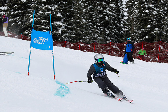 HINGF'25-Fri-Blue Gates Bibs 141-160-102