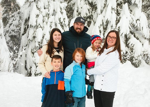 Emond Family Dec 2024-42
