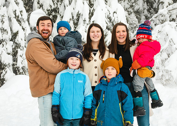 Emond Family Dec 2024-124