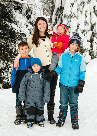 Emond Family Dec 2024-21