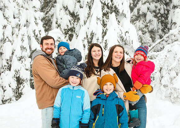 Emond Family Dec 2024-128