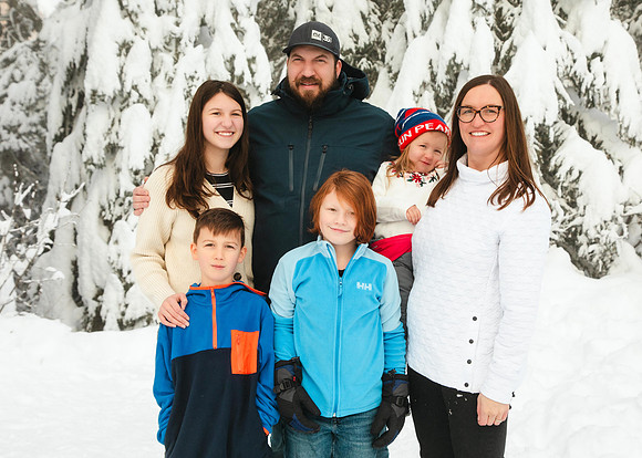 Emond Family Dec 2024-41