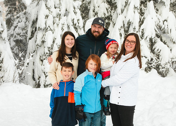 Emond Family Dec 2024-43